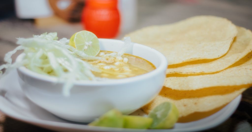 pozole, comida típica mexicana