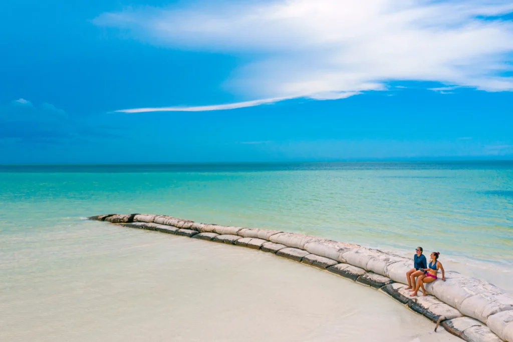Amigas en playa de Holbox