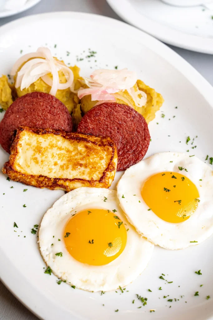 Mangú, desayuno tradicional dominicano